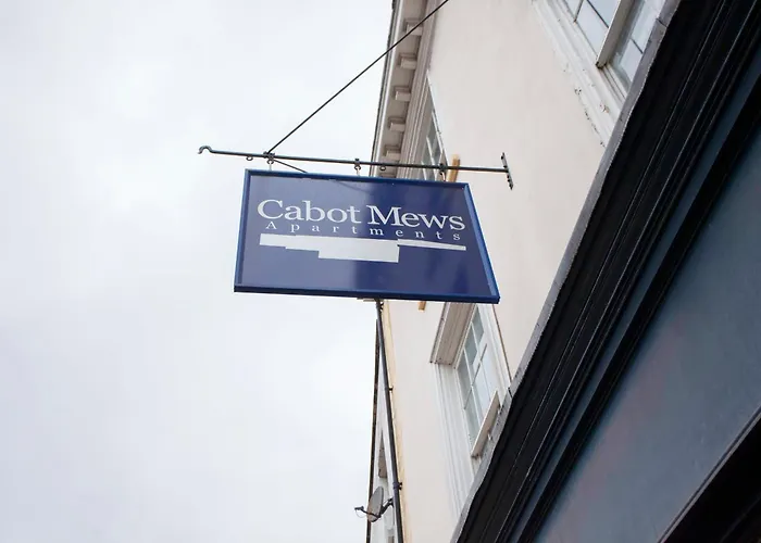 Higgihaus Cabot Mews #41 Prime Location * Бристоль